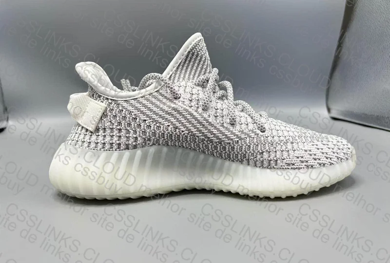 YEEZY 350 V2 3