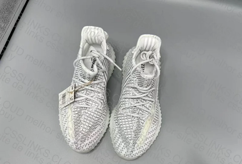 YEEZY 350 V2 6