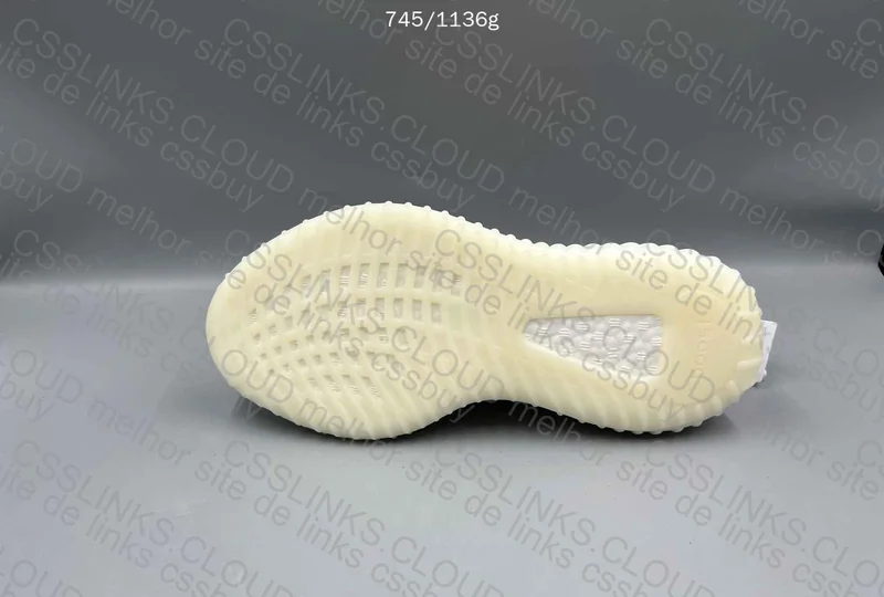 Yeezy 350 v2 4