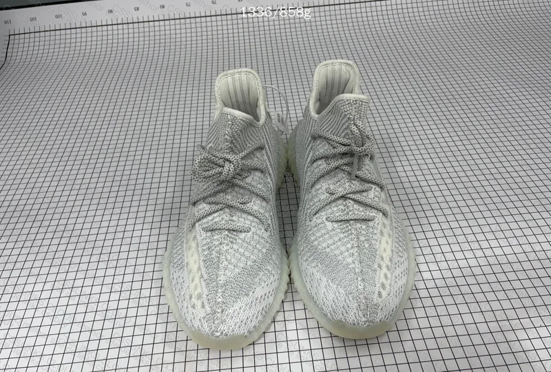 Yeezy 350 v2