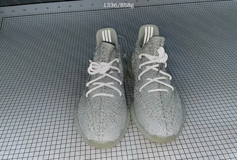 Yeezy 350 v2 8