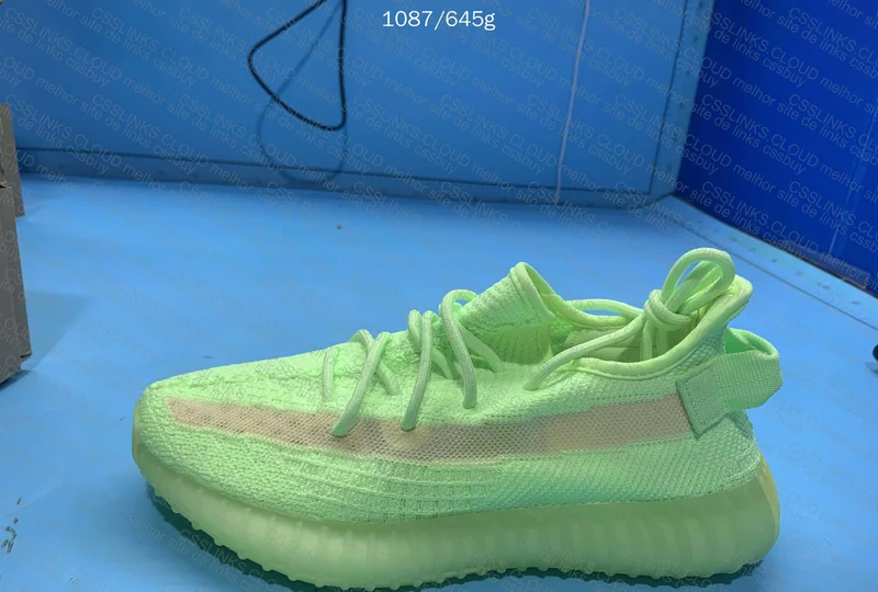 Yeezy 350 v2 6