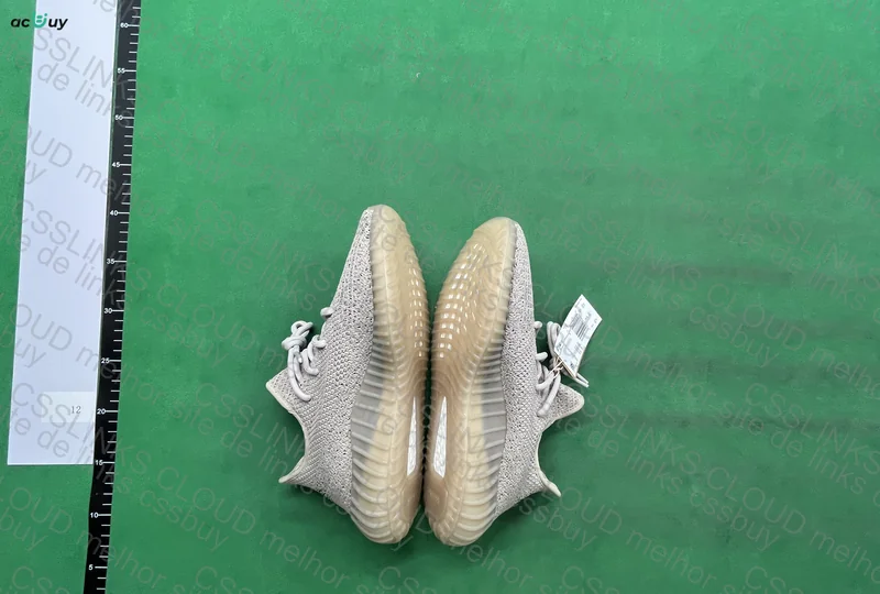 Yeezy 350 V2 3