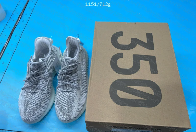 Yeezy 350 v2 6