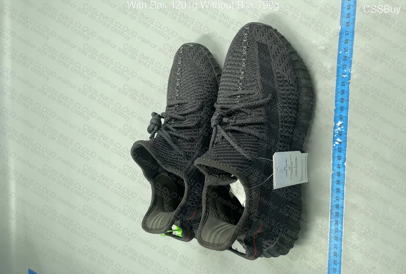 Yeezy 350 v2 - 158sir 2