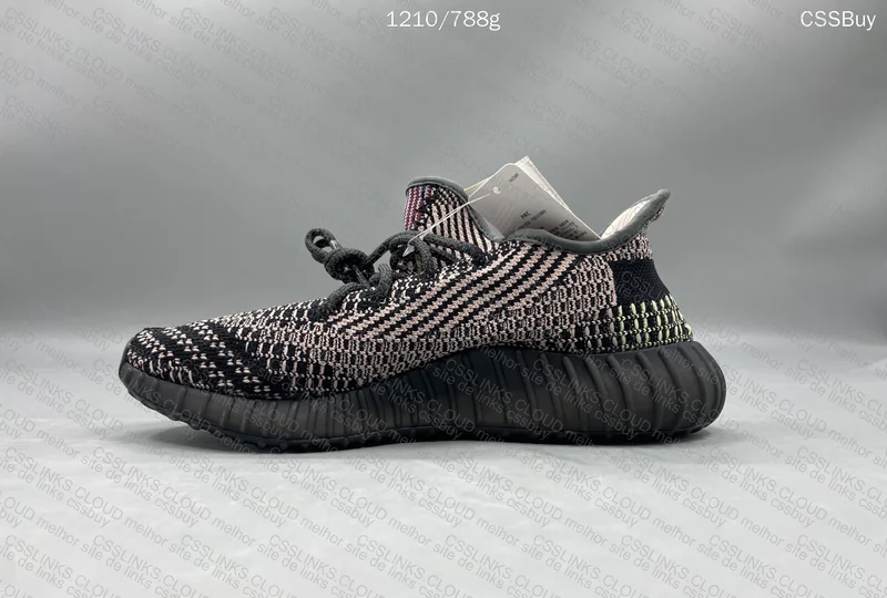 Yeezy 350 v2 99Y 5