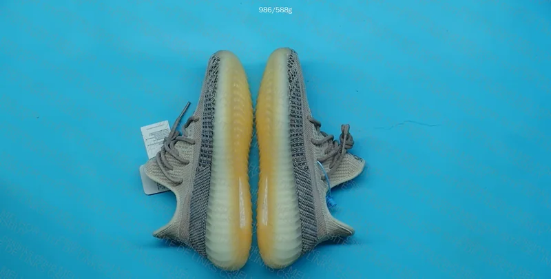 Yeezy 350 V2 'Ash Pearl' - (K Batch Promo OVO)