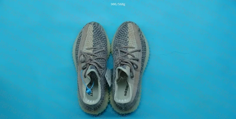 Yeezy 350 V2 'Ash Pearl' - (K Batch Promo OVO) 3