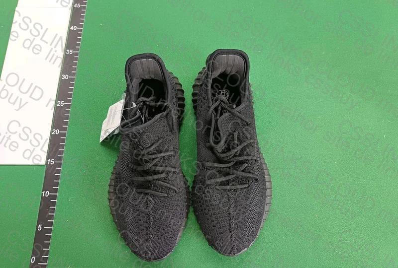 Yeezy 350 V2 Batch OG ¥130 4