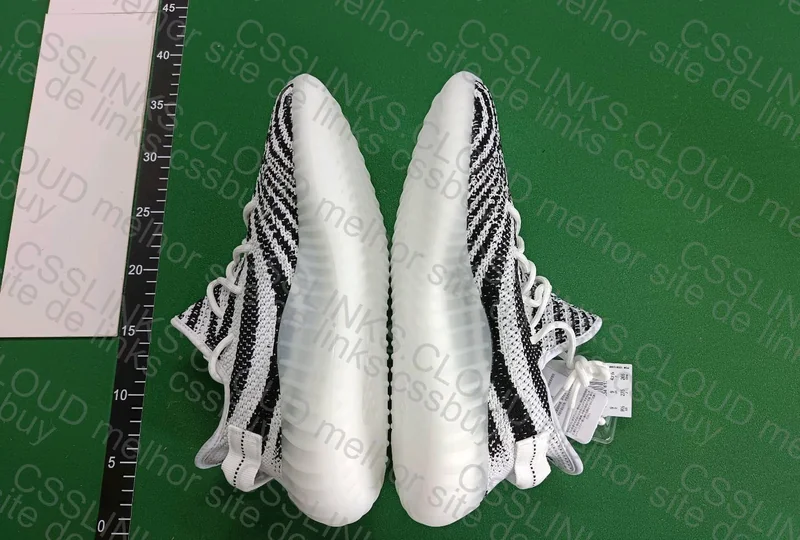 Yeezy 350 V2 Batch OG ¥130 8