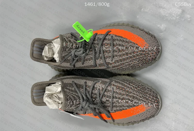 Yeezy 350 v2 Beluga
