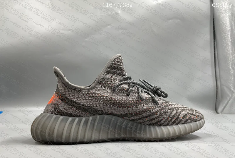 Yeezy 350 V2 Beluga Refletivo STOS 4
