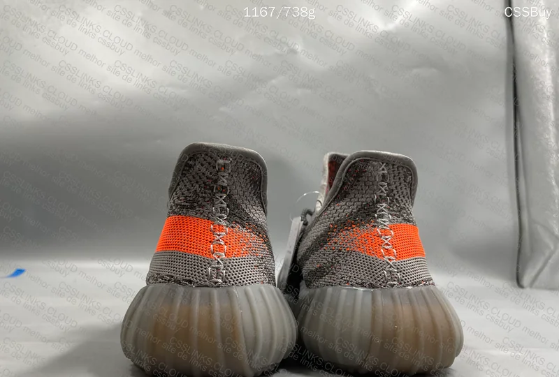 Yeezy 350 V2 Beluga Refletivo STOS 6
