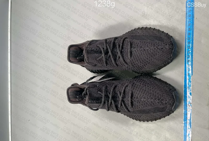 Yeezy 350 V2 Black 3