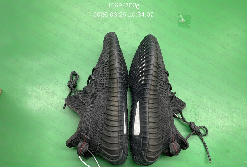 Yeezy 350 V2 Black 3