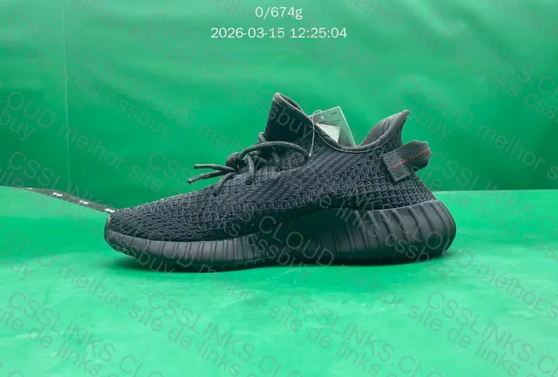 Yeezy 350 V2 Black