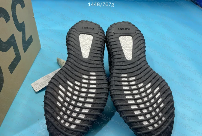 Yeezy 350 V2 Black Non-Reflective 3
