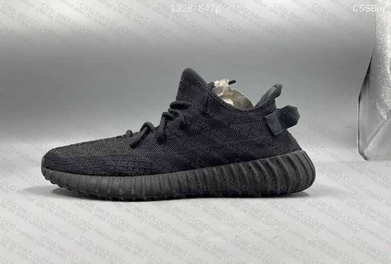 Yeezy 350 V2 Black Onix 11