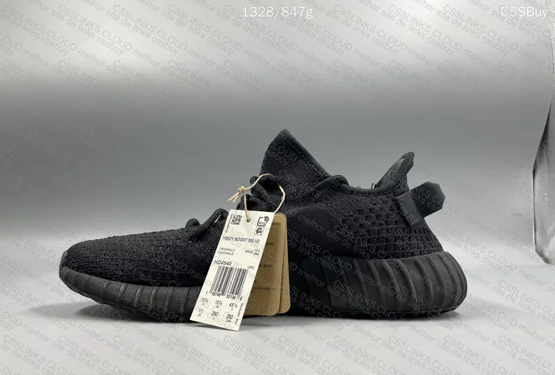 Yeezy 350 V2 Black Onix 7