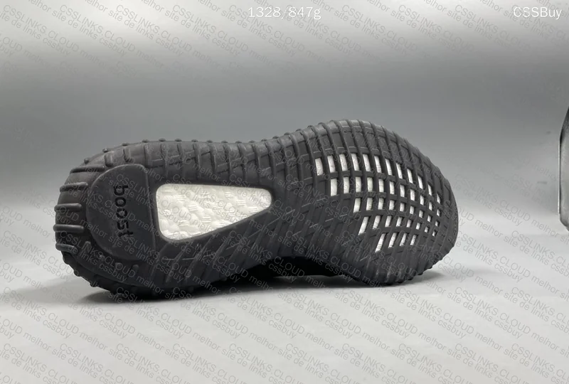 Yeezy 350 V2 Black Onix 9
