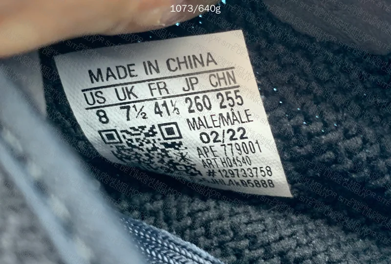Yeezy 350 V2 - Black Onyx 5