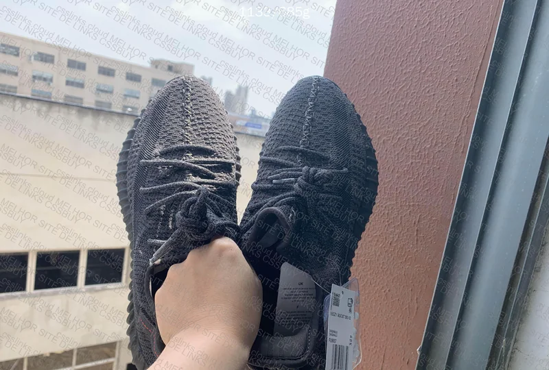 Yeezy 350 v2 Black Reflective 4