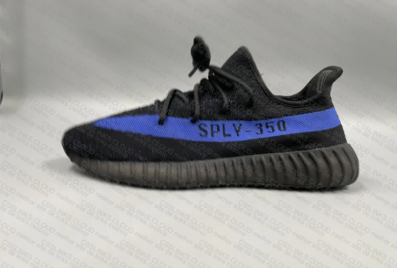 Yeezy 350 V2 - Blind Box