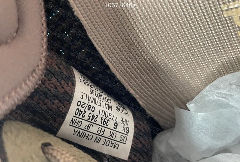 Yeezy 350 v2 Blind BOX 2