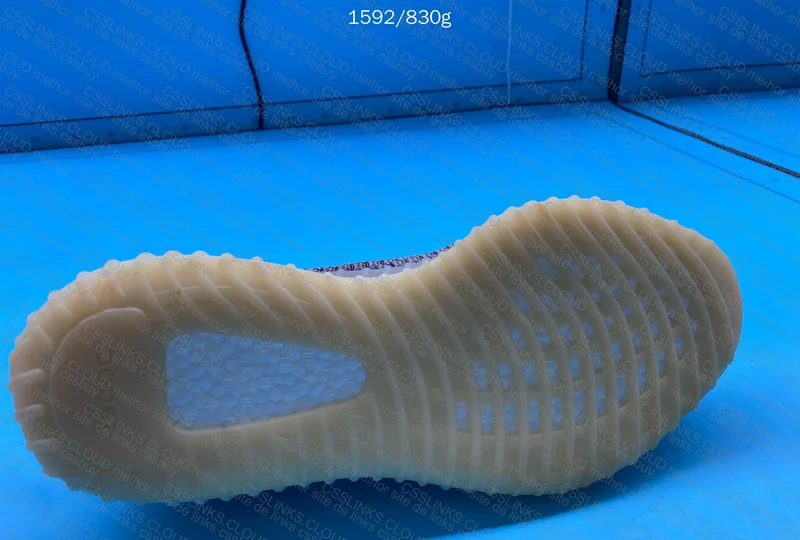 Yeezy 350 v2 (blind box) 5