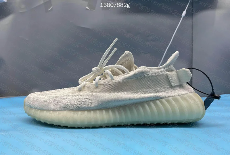 Yeezy 350 v2 Blind box 2