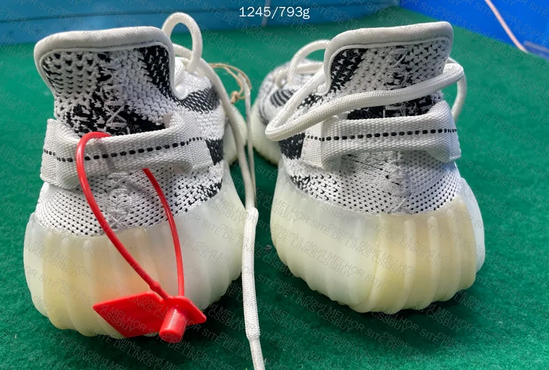 yeezy 350 v2 blind box 4