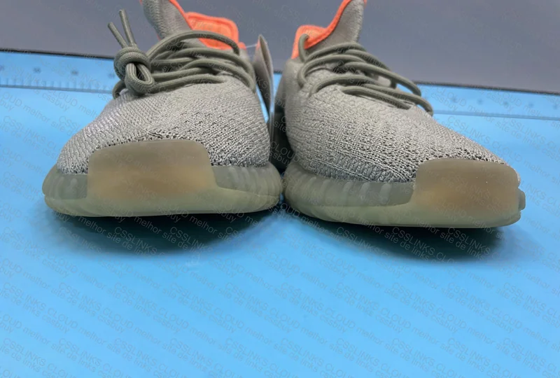 Yeezy 350 v2 Blind Box (n sei o nome dessa cw)