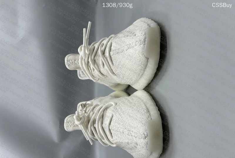 Yeezy 350 V2 'Bone' 2