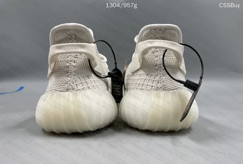 Yeezy 350 V2 'Bone' 2