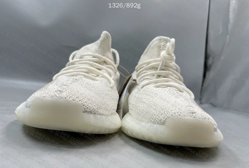 Yeezy 350 V2 Bone