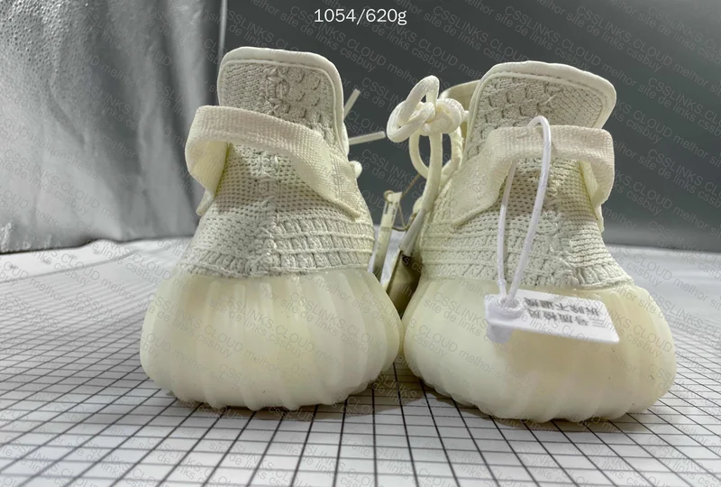Yeezy 350 V2 Bone