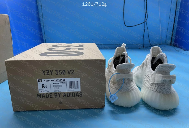 Yeezy 350 V2 Bone