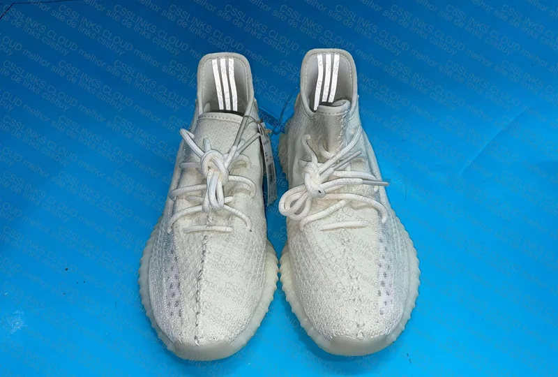 Yeezy 350 V2 Bone - K Batch (Best Cost-Effective)