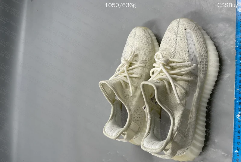 Yeezy 350 V2 Bone - STOS