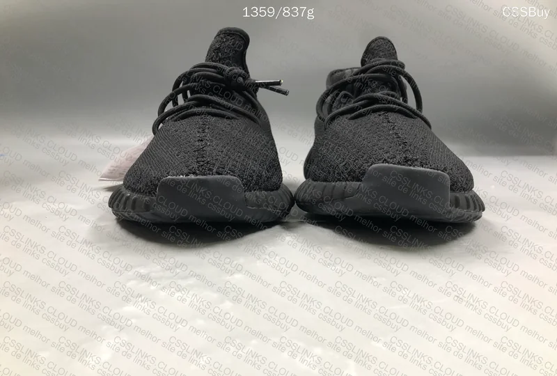 Yeezy 350 v2 Bred 3