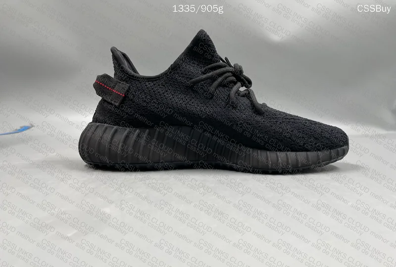 YEEZY 350 V2 Bred 2