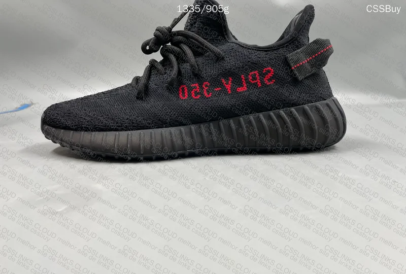 YEEZY 350 V2 Bred 3