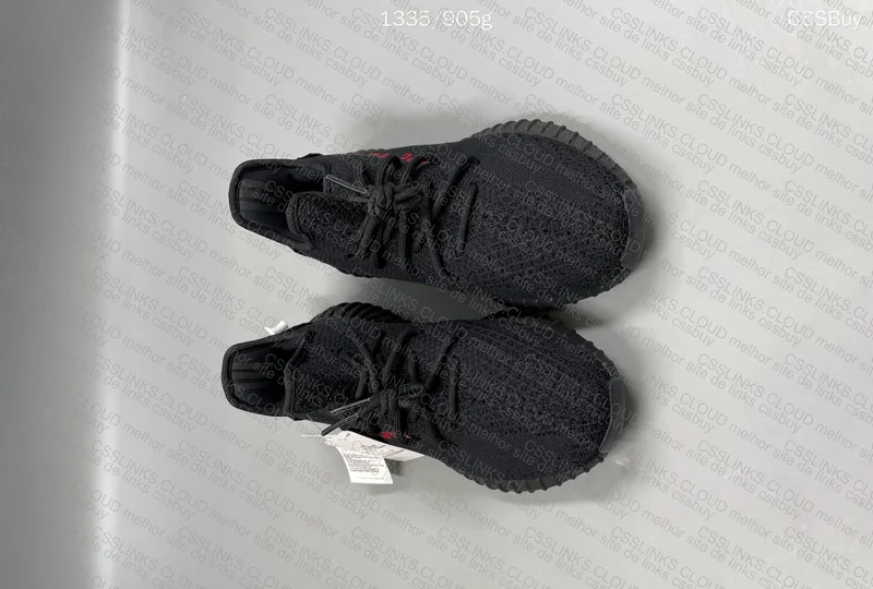 YEEZY 350 V2 Bred 6