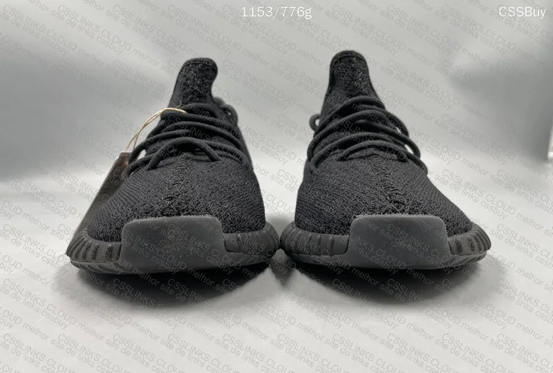 Yeezy 350 v2 Bred 3