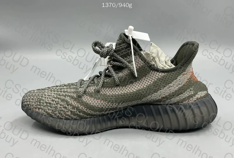 Yeezy 350 v2 - Carbon Beluga - LW 4