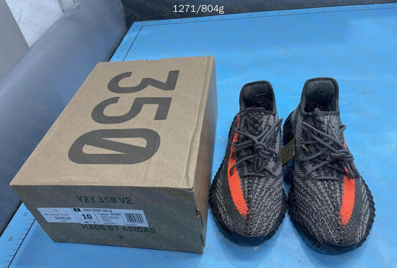 Yeezy 350 V2 Carbon (OG batch) 10