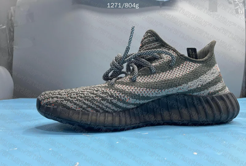 Yeezy 350 V2 Carbon (OG batch) 8