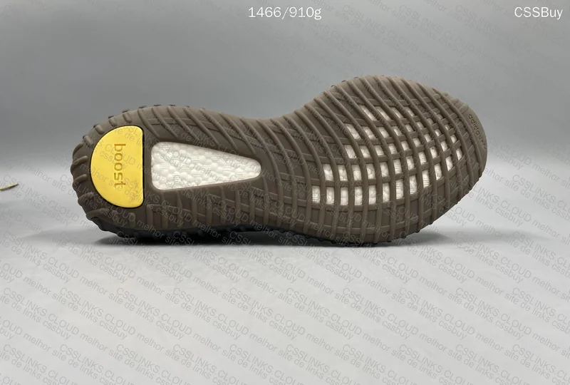 Yeezy 350 v2 Cinder 9