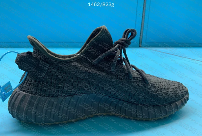yeezy 350 V2 cinder 5