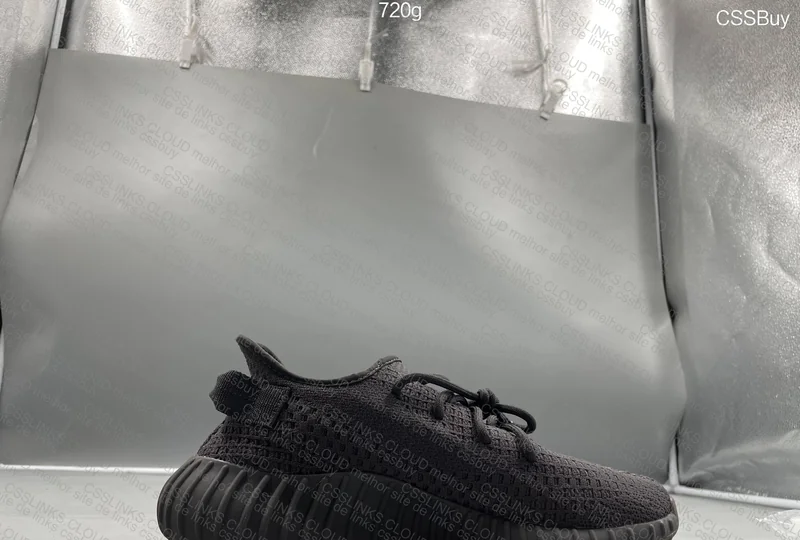 Yeezy 350 V2 Cinder - 158sir 3